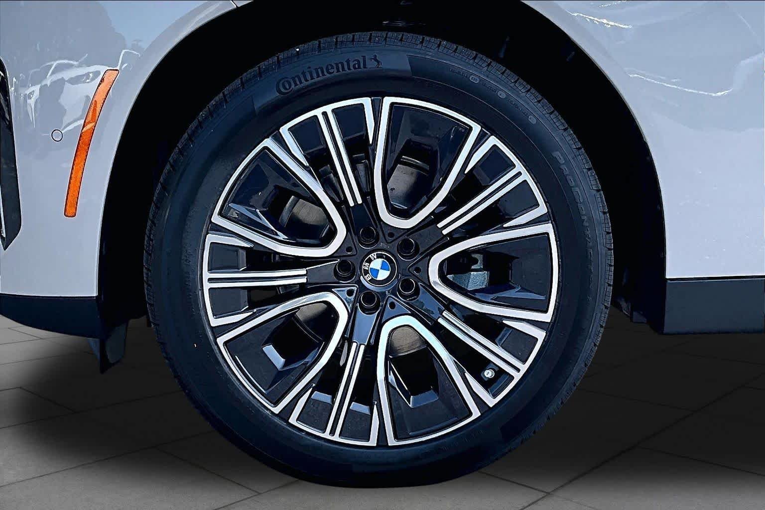 New 2026 Dune Grey Metallic BMW 30 xDrive image 11
