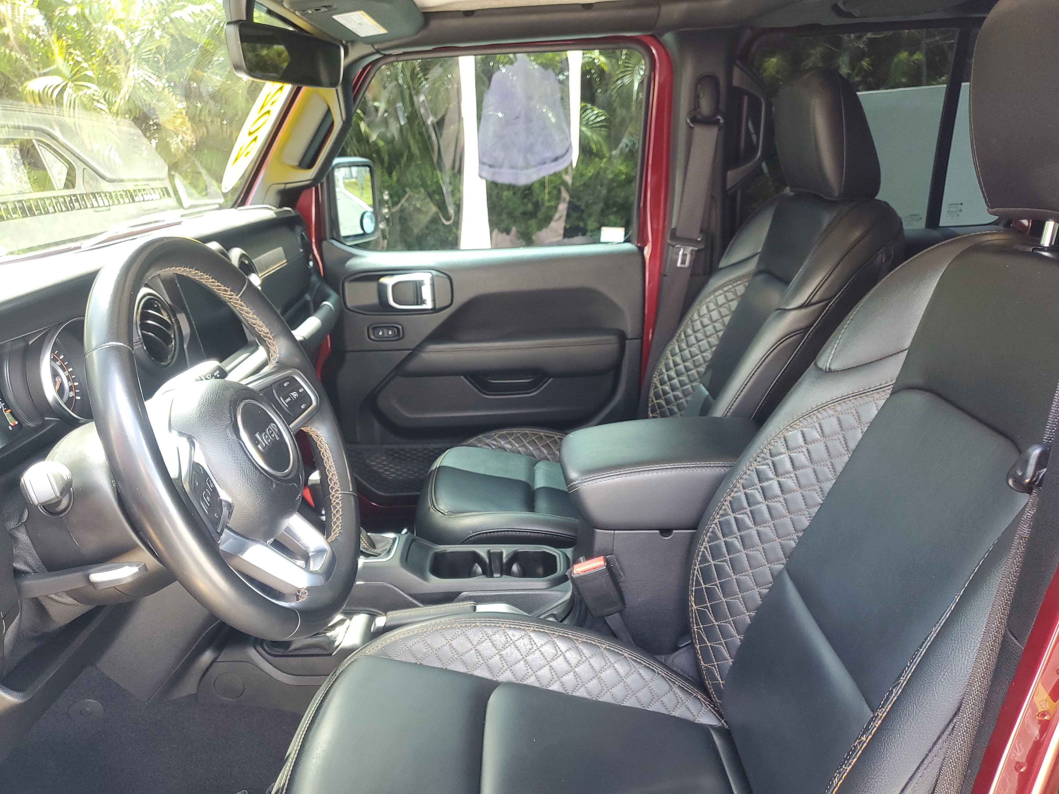 Used 2021 Snazzberry Pearlcoat Jeep High Altitude image 13