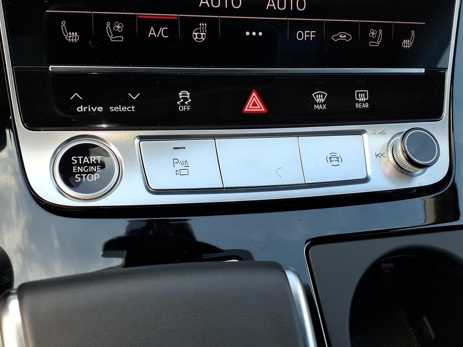 Used 2025 Daytona Gray Pearl Effect Audi S line Premium Plus image 32