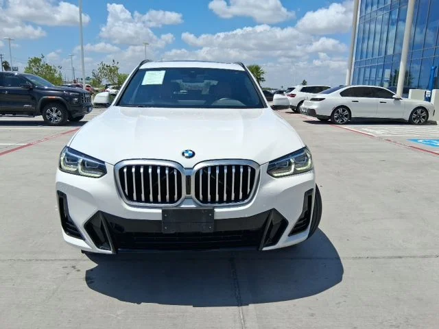 Used 2023 White BMW xDrive30i image 2