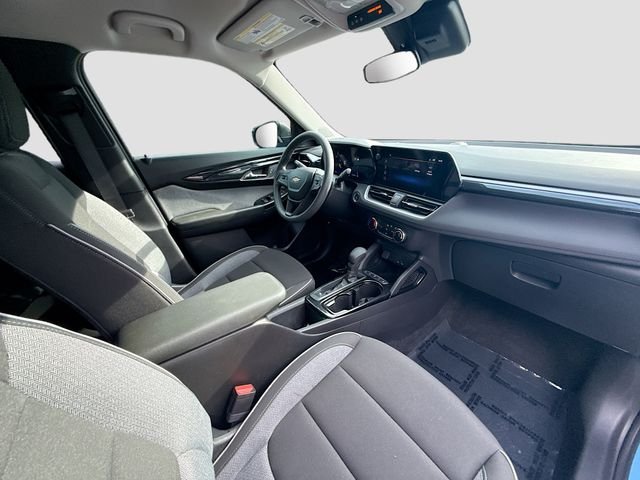 2024 Chevrolet TrailBlazer LS - Photo 26