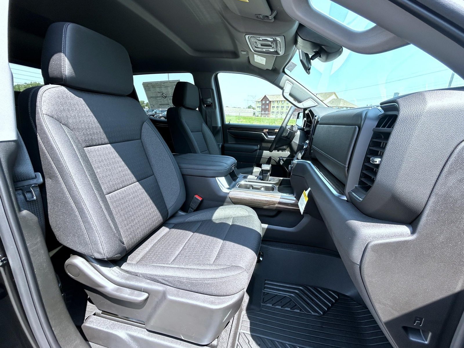 2026 Chevrolet Silverado 1500 LT - Photo 16