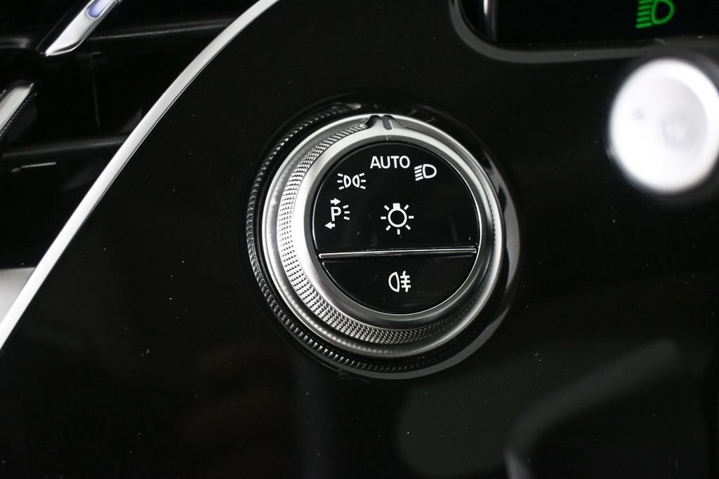New 2026 Polar White Mercedes-Benz E 450 image 9