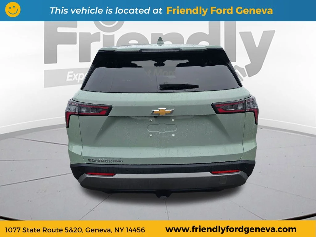 Used 2026 Green Chevrolet LT image 6