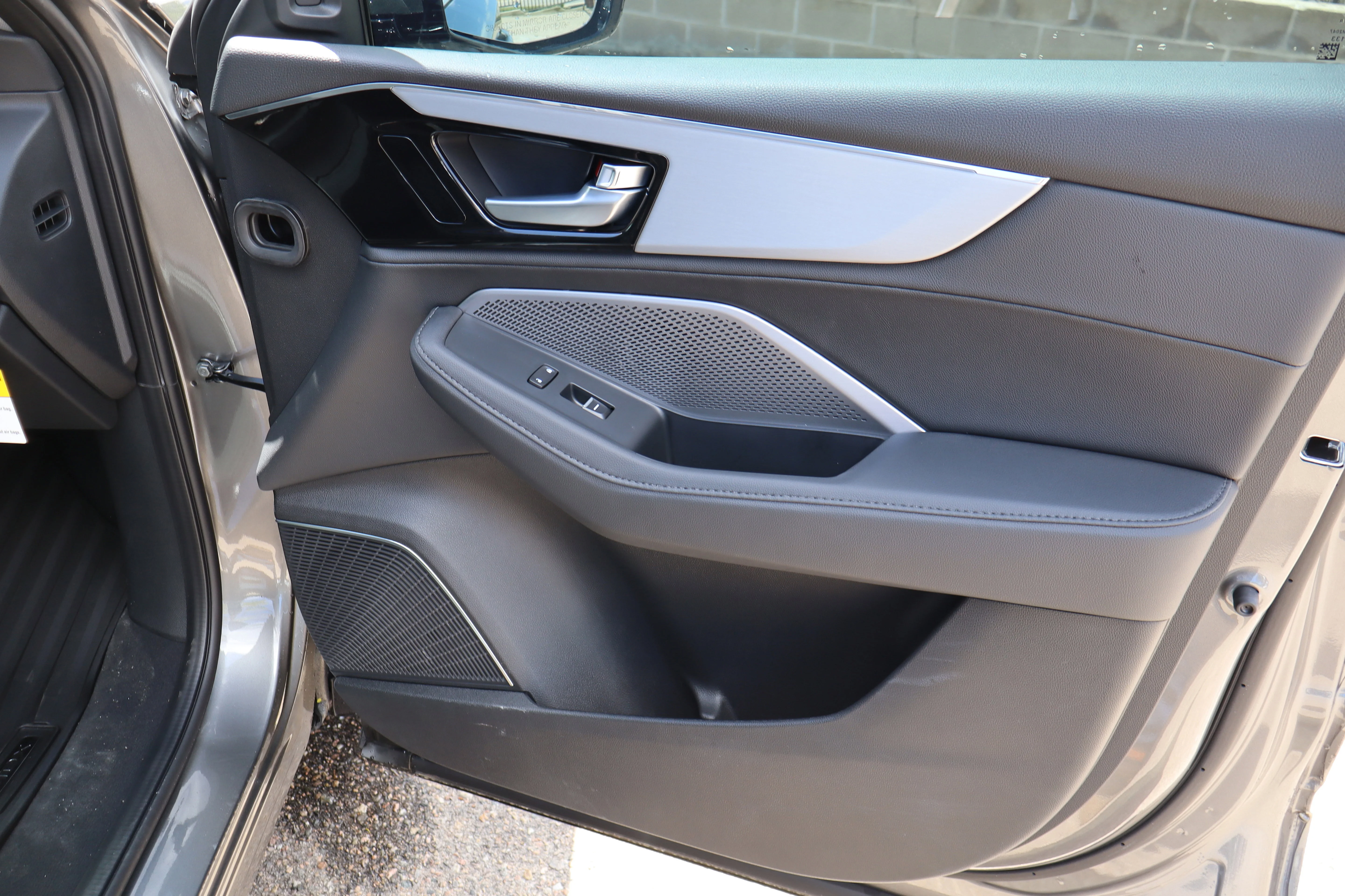 New 2026 Liquid Carbon Metallic Acura 4MDX image 35