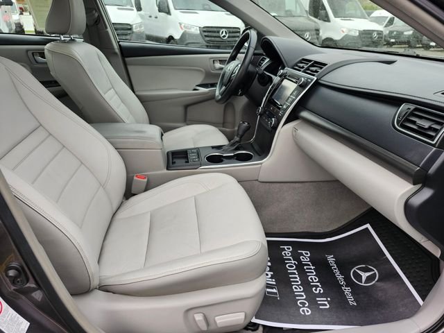 Used 2015 Gray Toyota XLE image 12