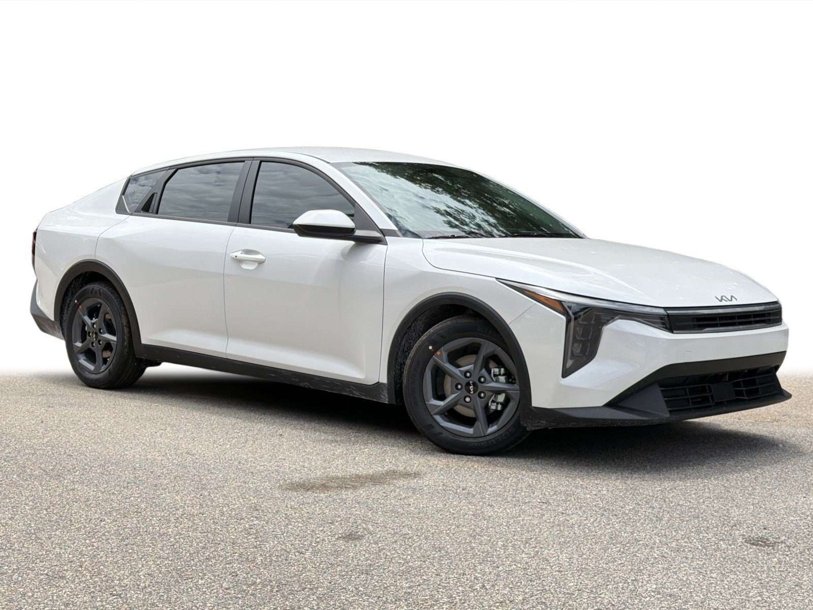 New 2026 Snow White Pearl Kia LXS image 2