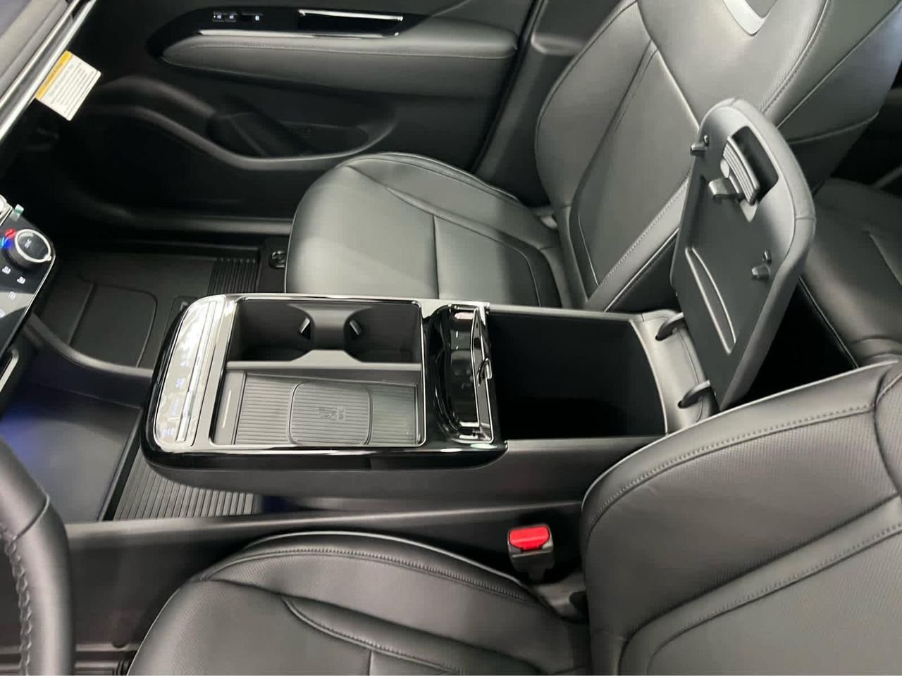 New 2026 Phantom Black Hyundai Limited AWD image 47