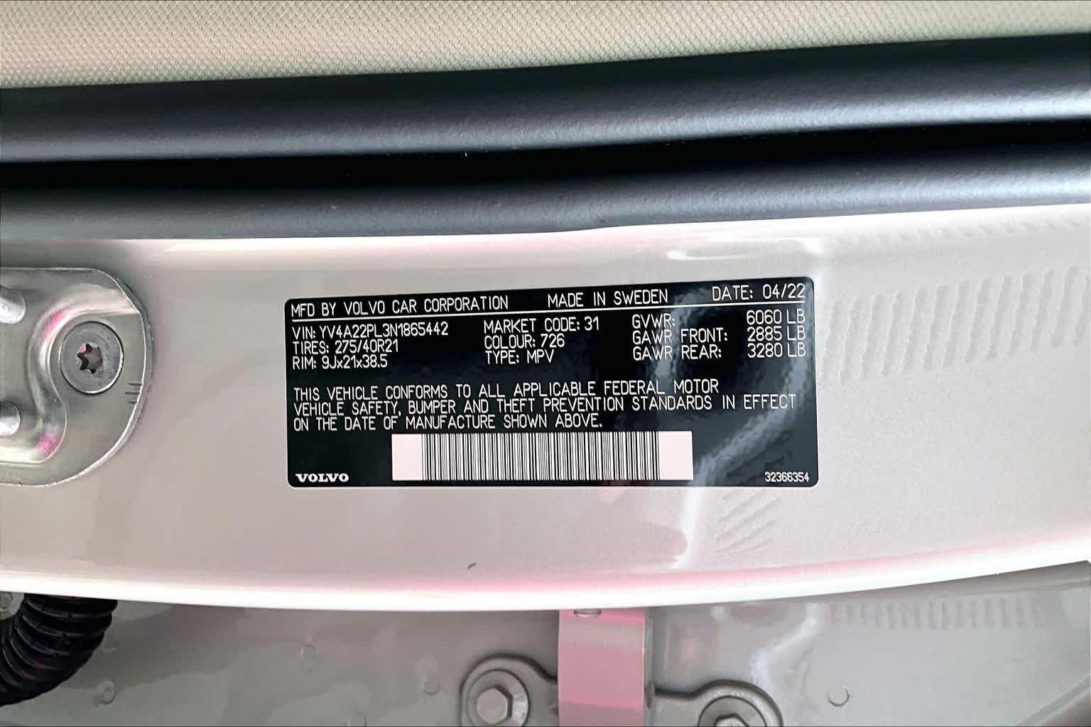 Used 2022 Birch Light Metallic Volvo Inscription image 32