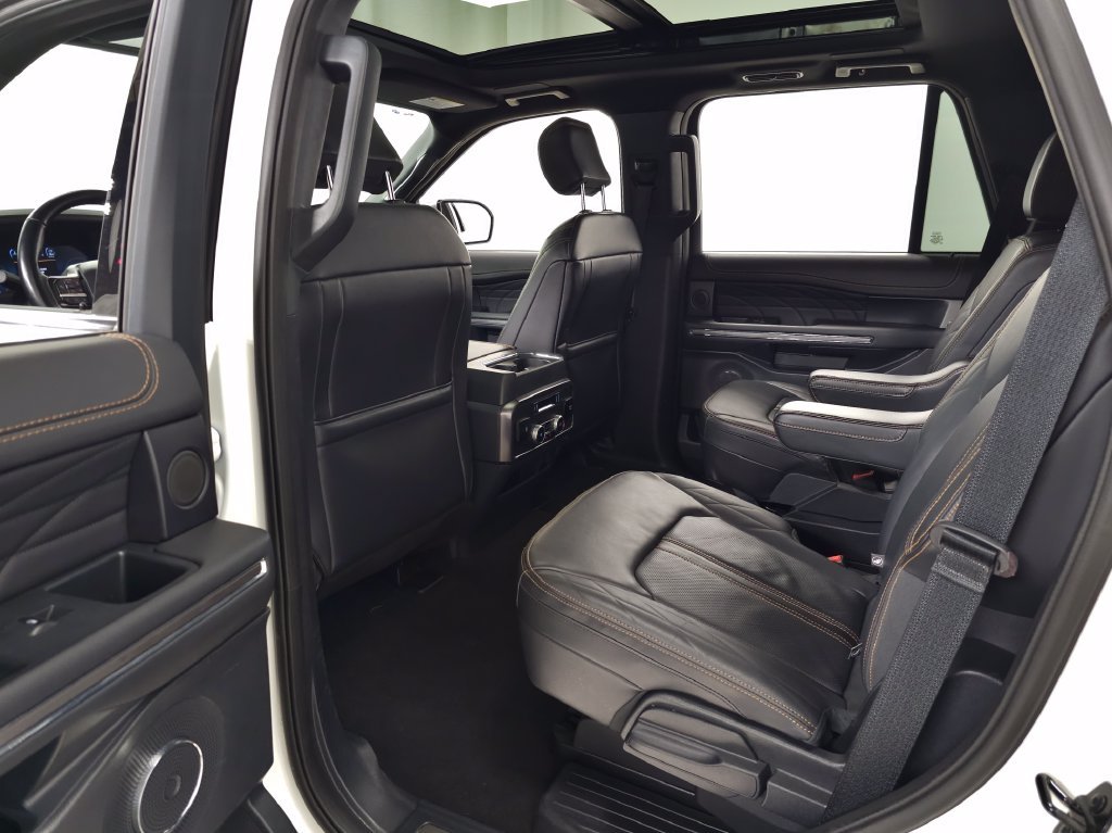 Used 2024 White Ford Platinum image 35
