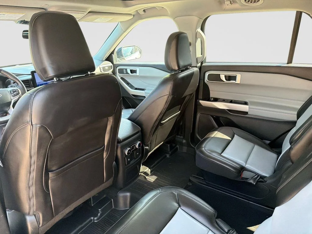 Used 2023 Silver Ford XLT image 49
