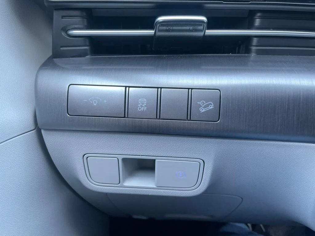 Used 2024 Denim Blue Pearl Hyundai SEL image 43