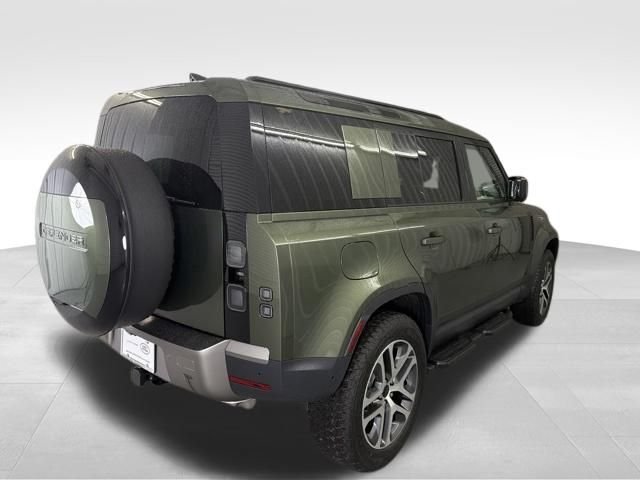 New 2026 Woolstone Green Land Rover S image 4