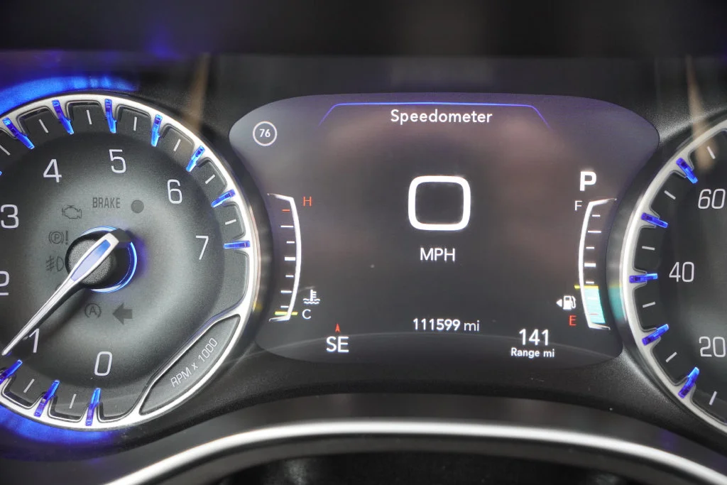 Certified Used 2018 White Chrysler Limited image 8