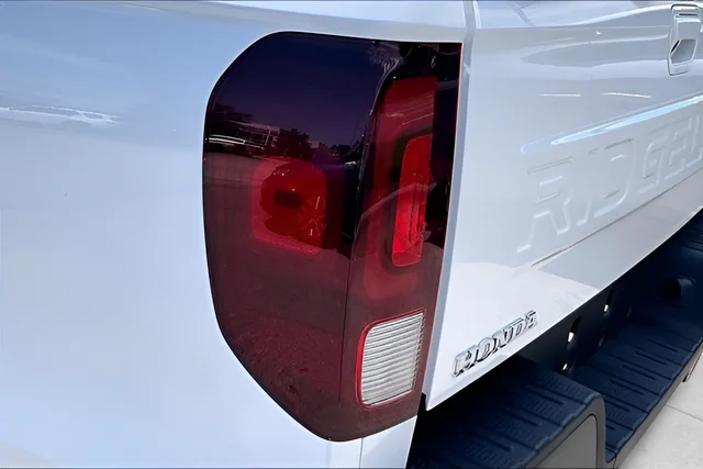 New 2026 Platinum White Pearl Honda RTL image 25