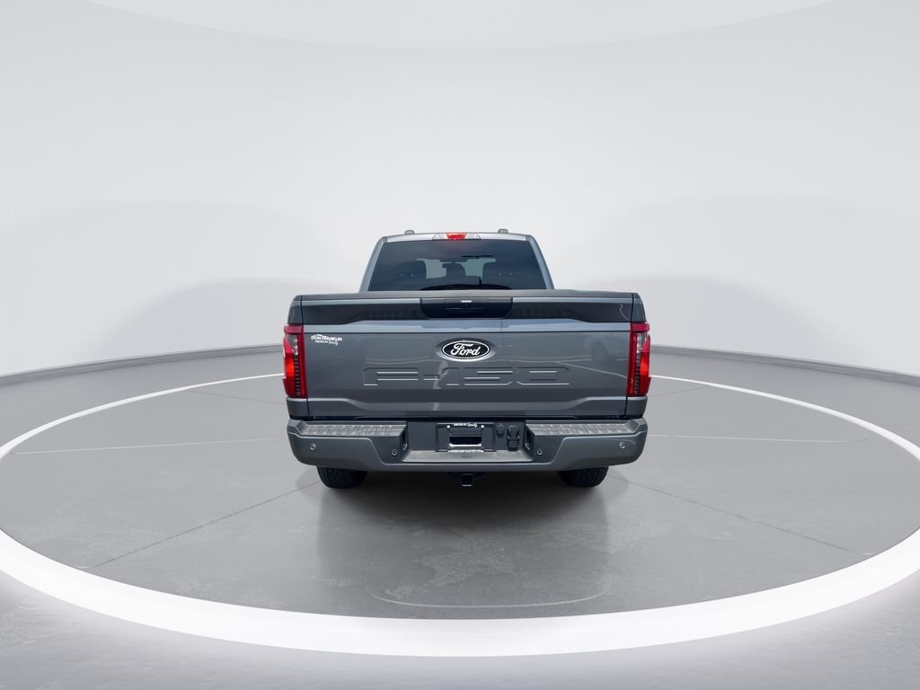 New 2026 Carbonized Gray Metallic Ford XLT image 7