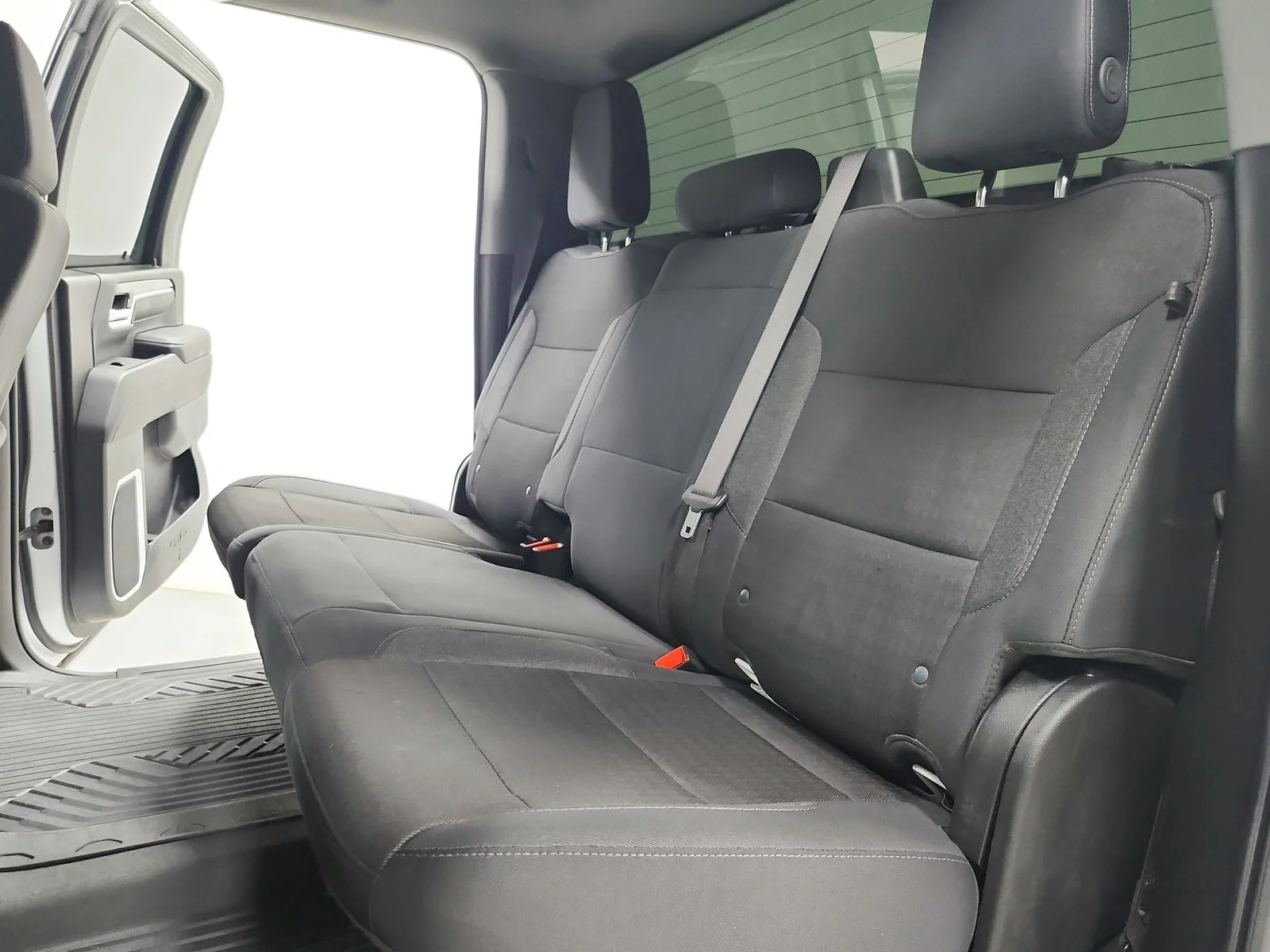 Used 2024 White Chevrolet LT image 38