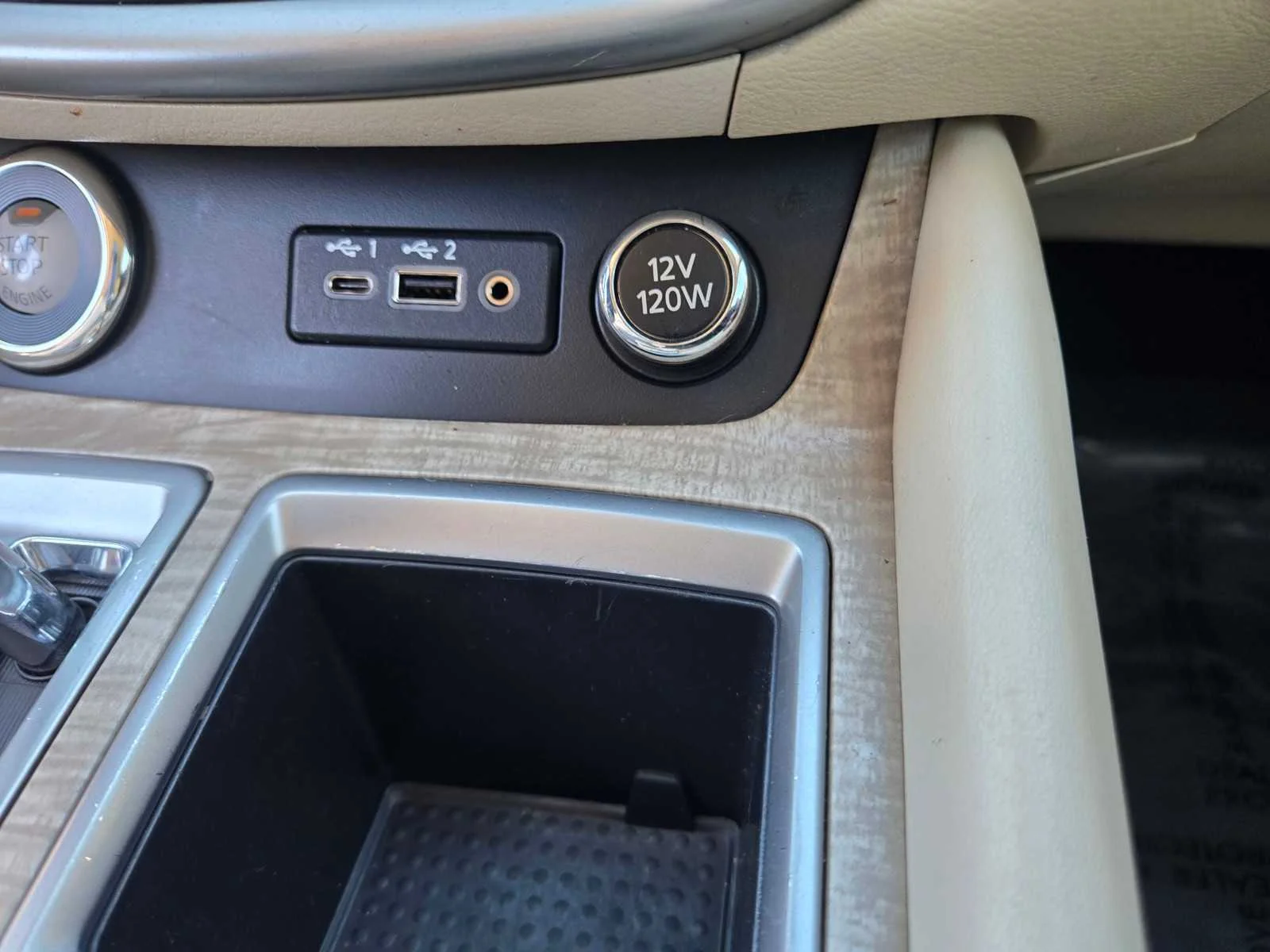 Used 2019  Nissan SL image 16
