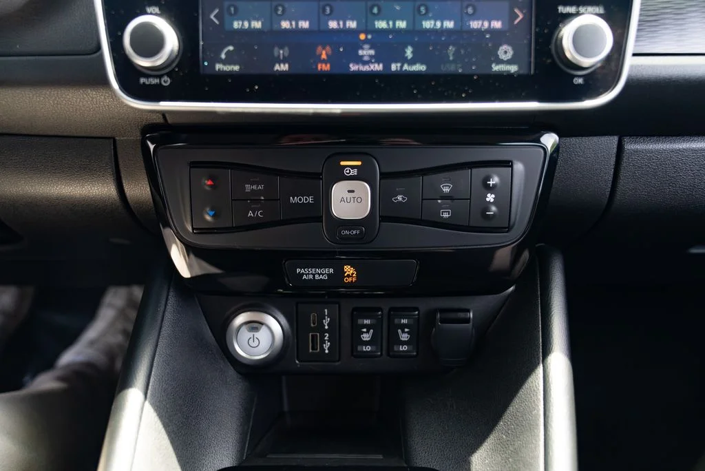 Used 2025 Black Nissan SV Plus image 17