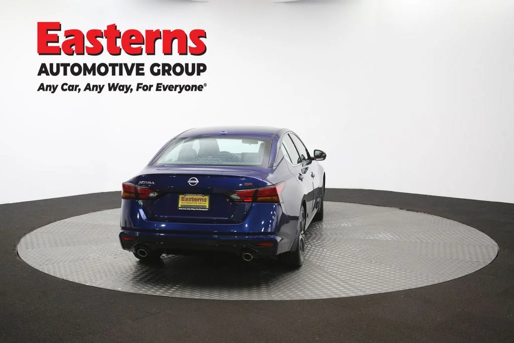 Used 2024 Blue Nissan 2.5 SR image 40