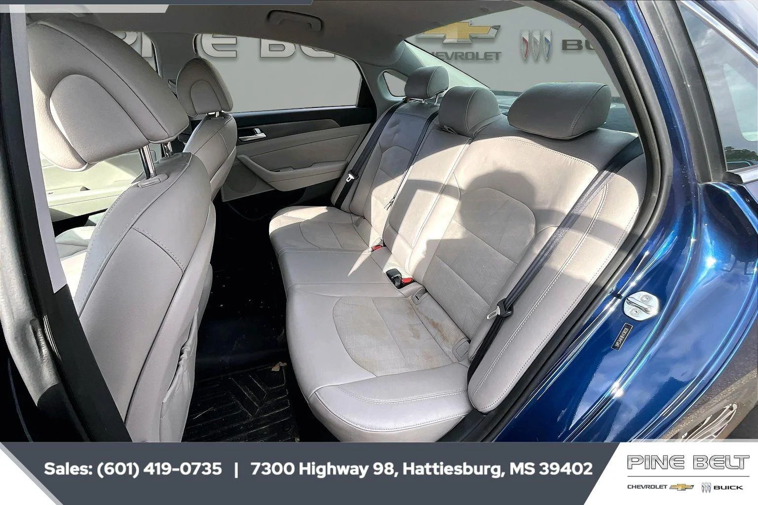 Used 2015 Lakeside Blue Hyundai 2.4L Sport image 19