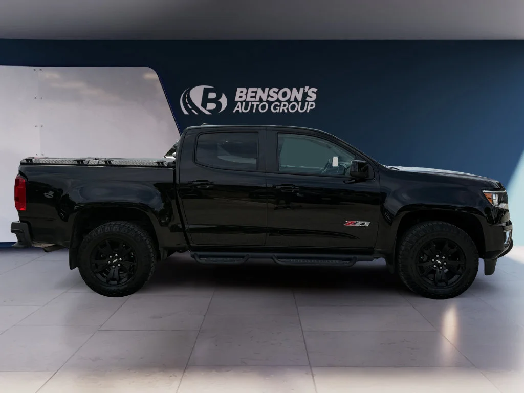 Used 2019 Black Chevrolet Z71 image 6