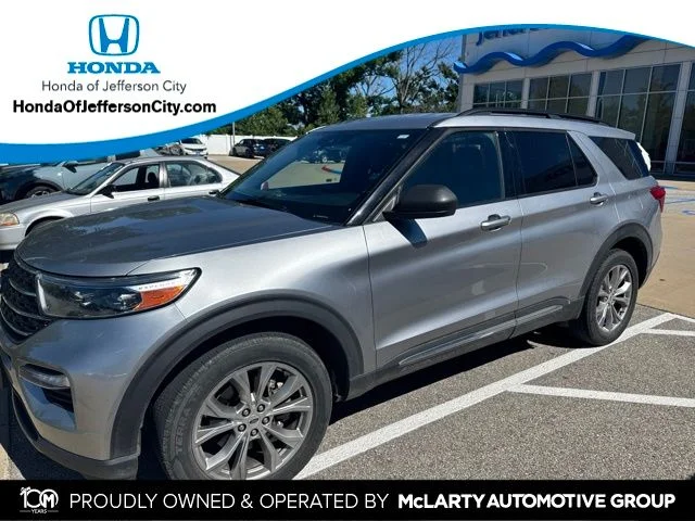 Used 2020 Silver Ford XLT image 1