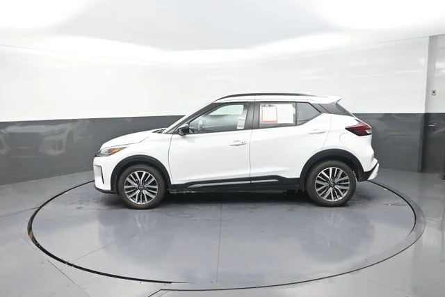 Used 2024 White Nissan SR image 72