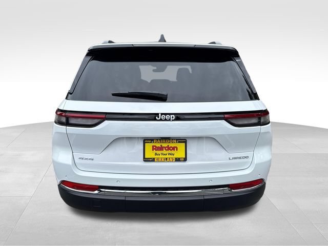 New 2026 Bright White Clear-Coat Exterior Paint Jeep Laredo image 6