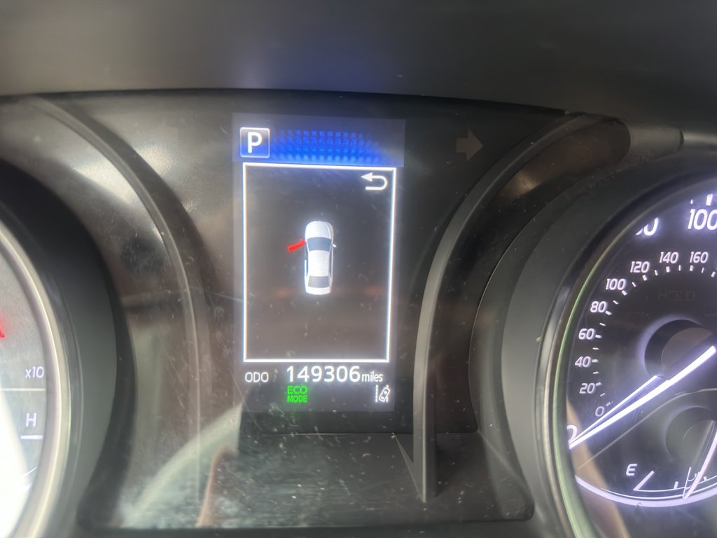Used 2022 Midnight Black Metallic Toyota SE image 5