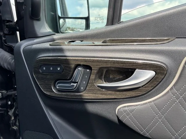 New 2026 Black Mercedes-Benz Midwest Automotive Shuttle image 19
