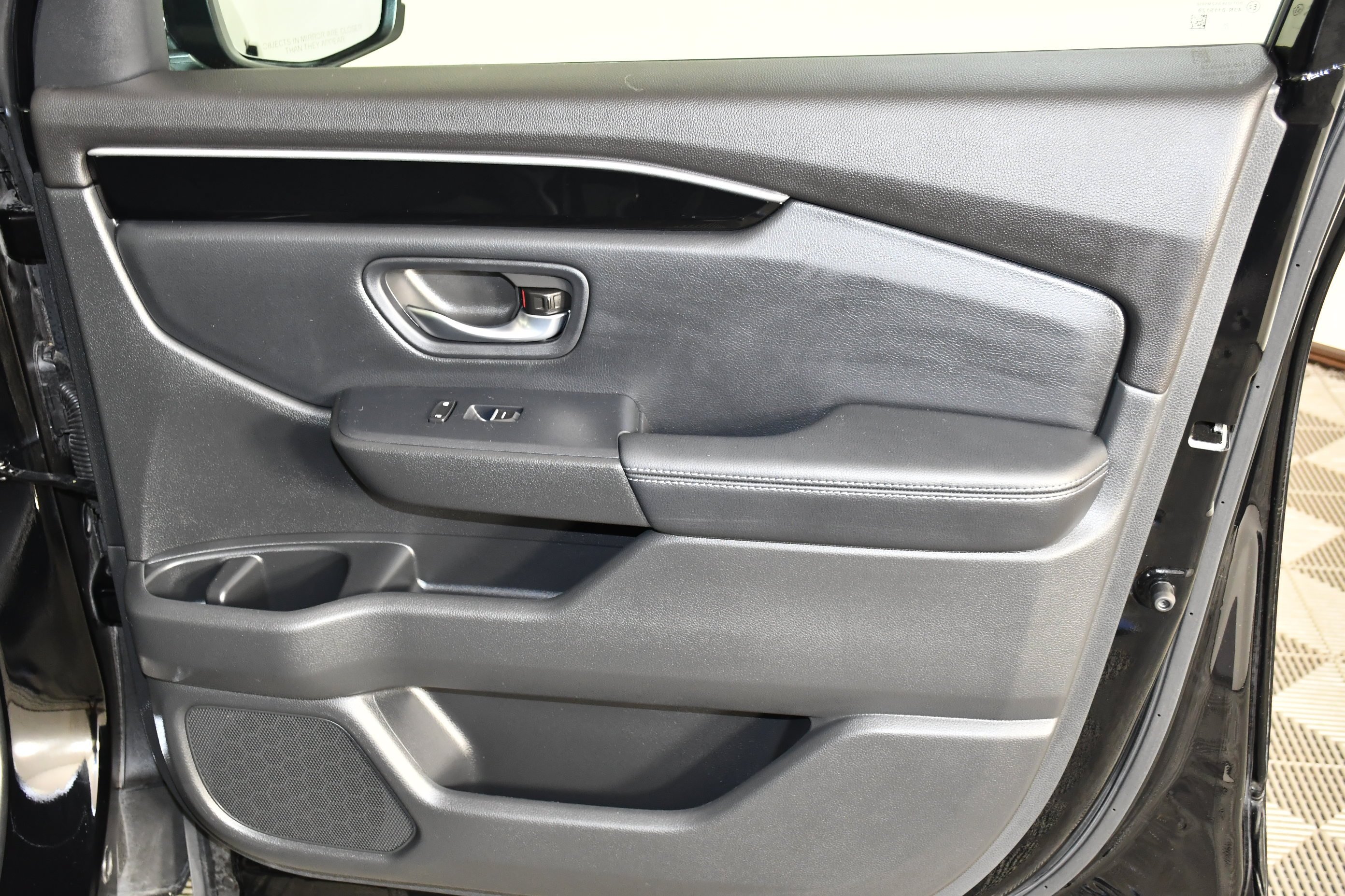 Used 2024 Crystal Black Pearl Honda EX-L 8 Passenger image 29