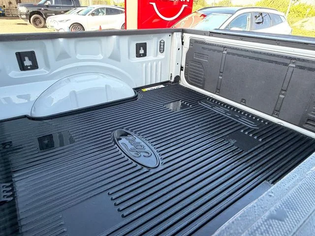 Certified Used 2023 Avalanche Ford XLT image 39