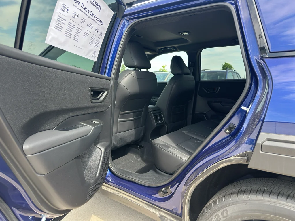 New 2026 SAPPHIRE BLUE PEARL Subaru Limited image 11