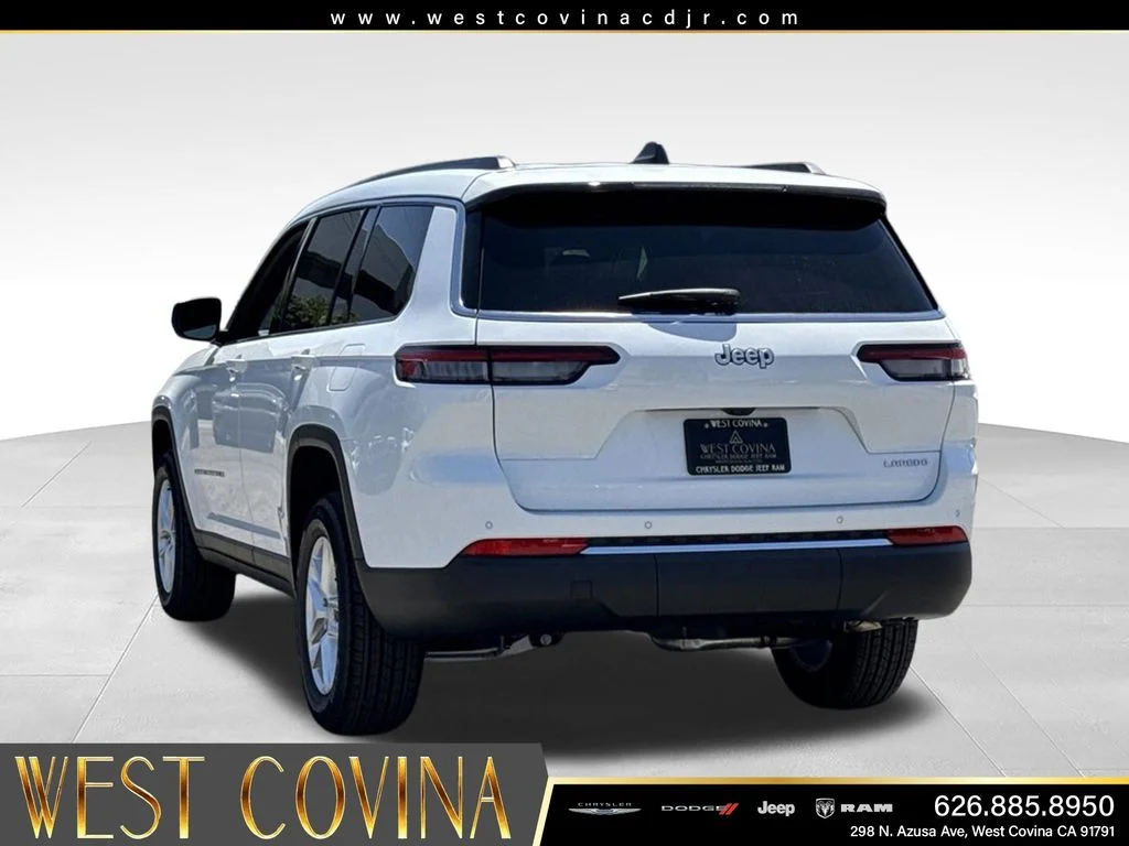 New 2026 Bright White Clearcoat Jeep Laredo image 10