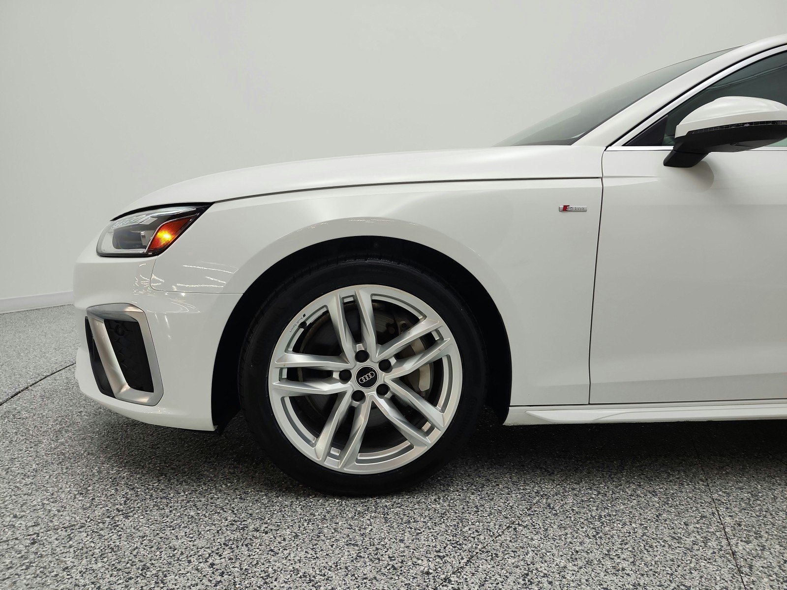 Used 2023 Ibis White Audi S line Premium Plus 45 TFSI quattro image 38
