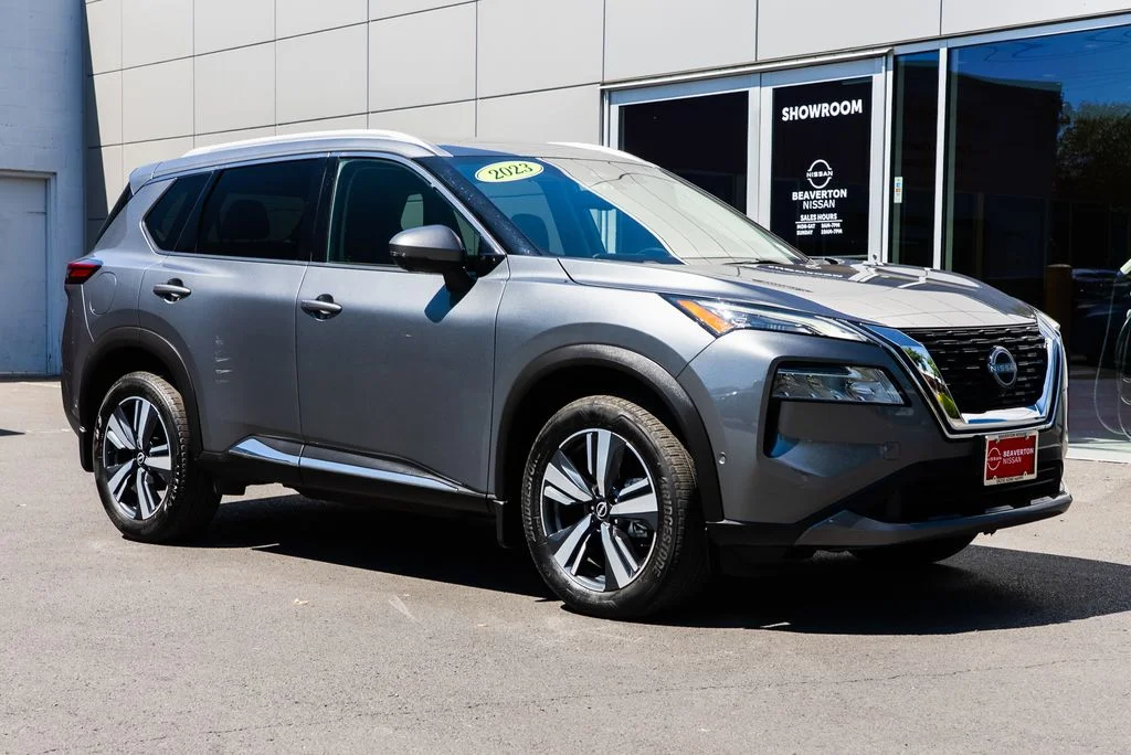 Used 2023 Gray Nissan SL image 1