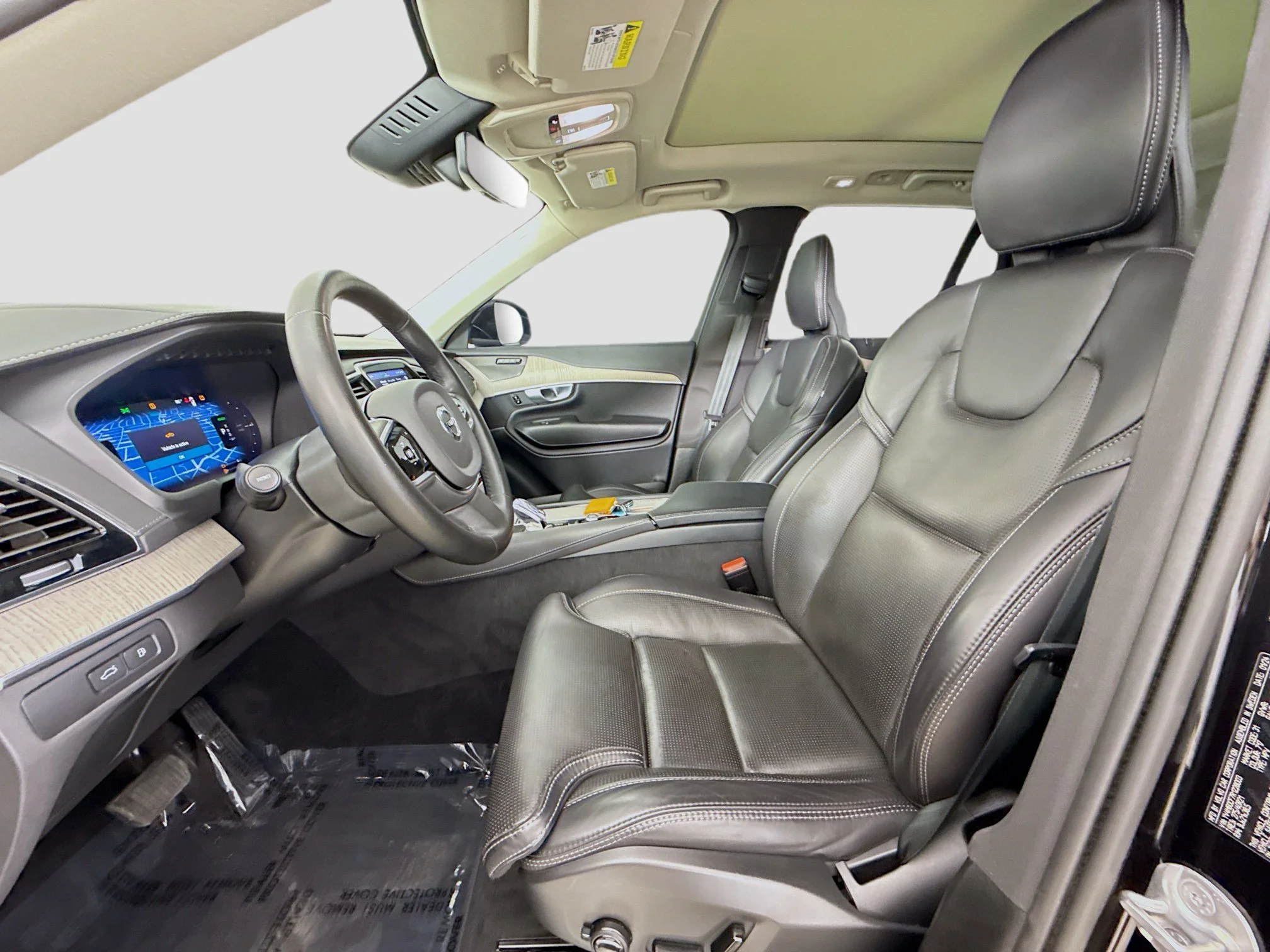 Used 2024 Black Raven Volvo Ultimate Bright Theme image 23