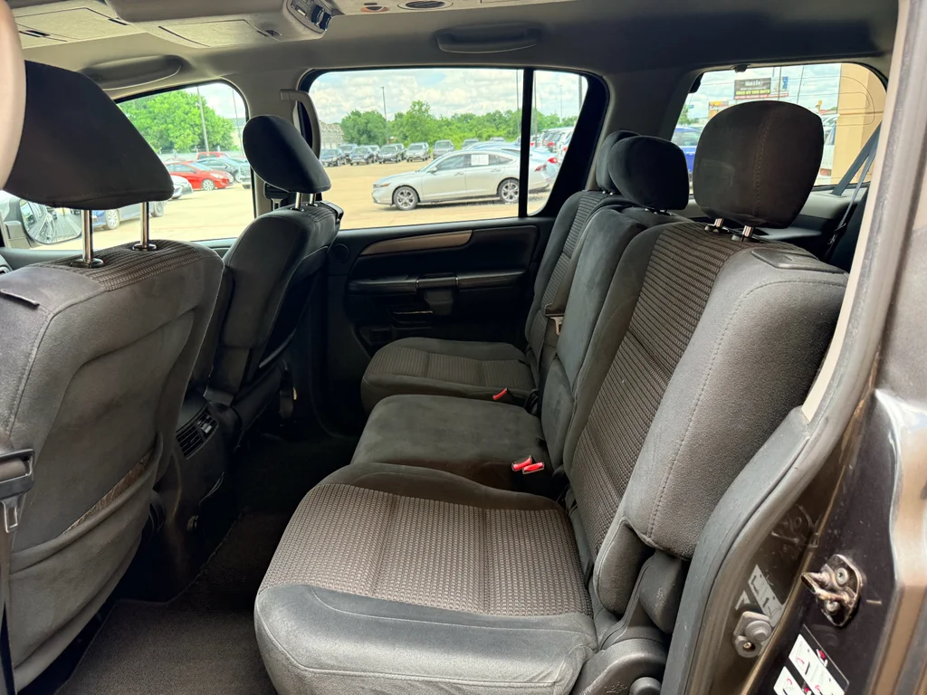 Used 2010 Smoke Nissan SE image 25