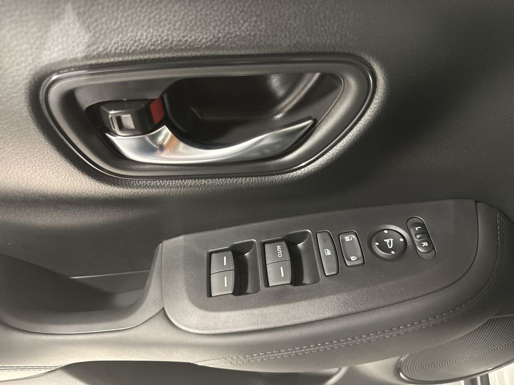 2026 Honda HR-V LX - Photo 17