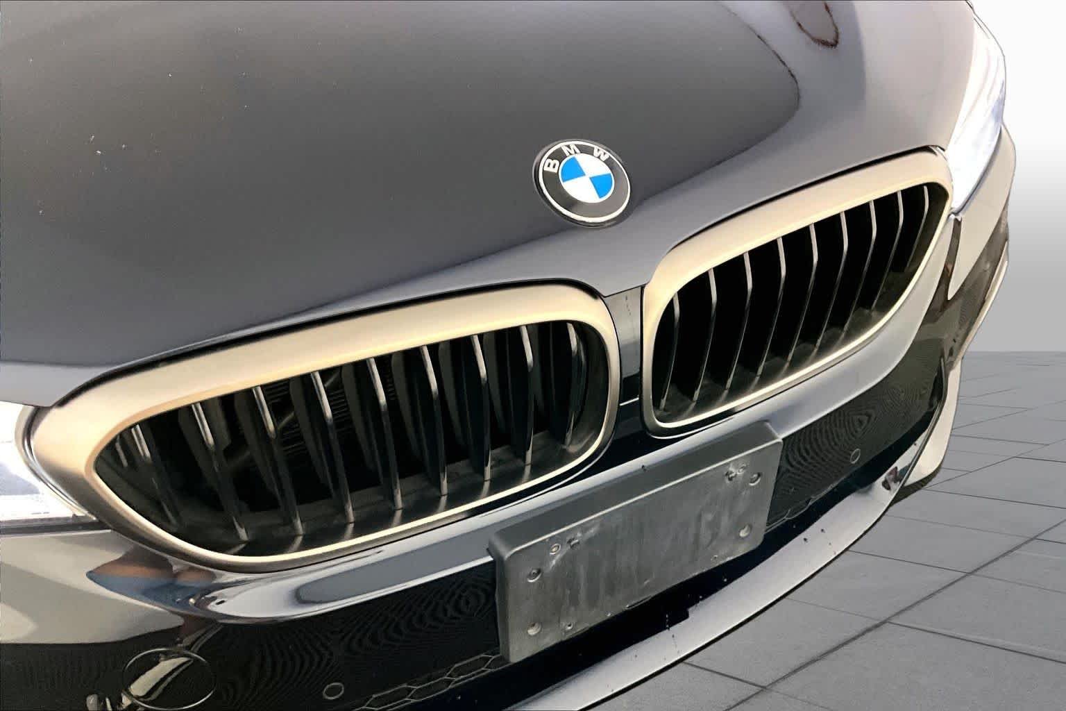 Used 2019 Carbon Black Metallic BMW M550i xDrive image 32