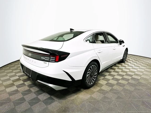 New 2025 Hyundai SONATA HYBRID SEL