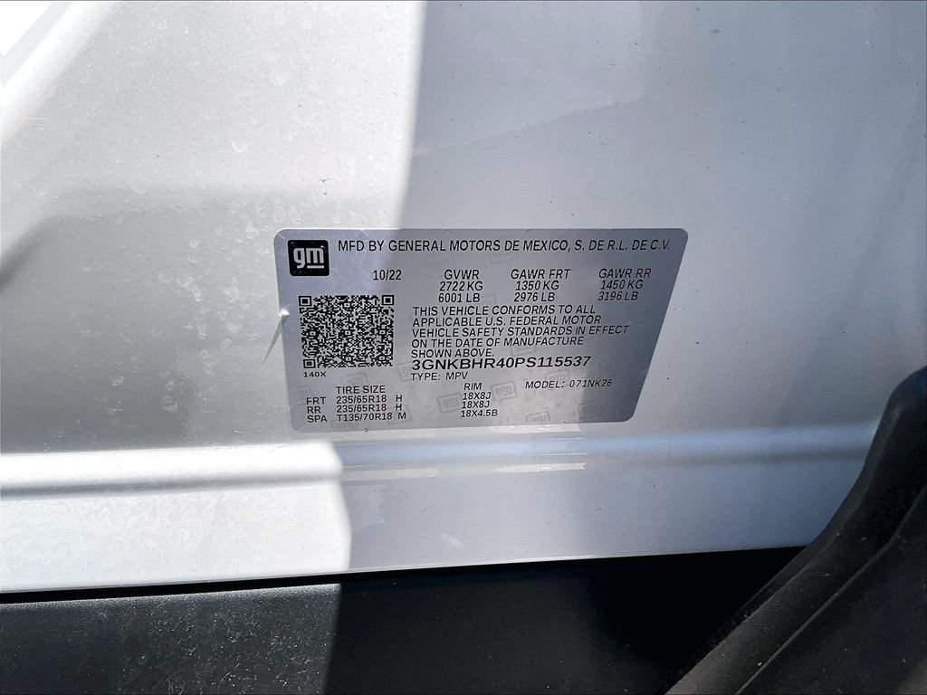 Used 2023 Iridescent Pearl Tricoat Chevrolet LT image 6