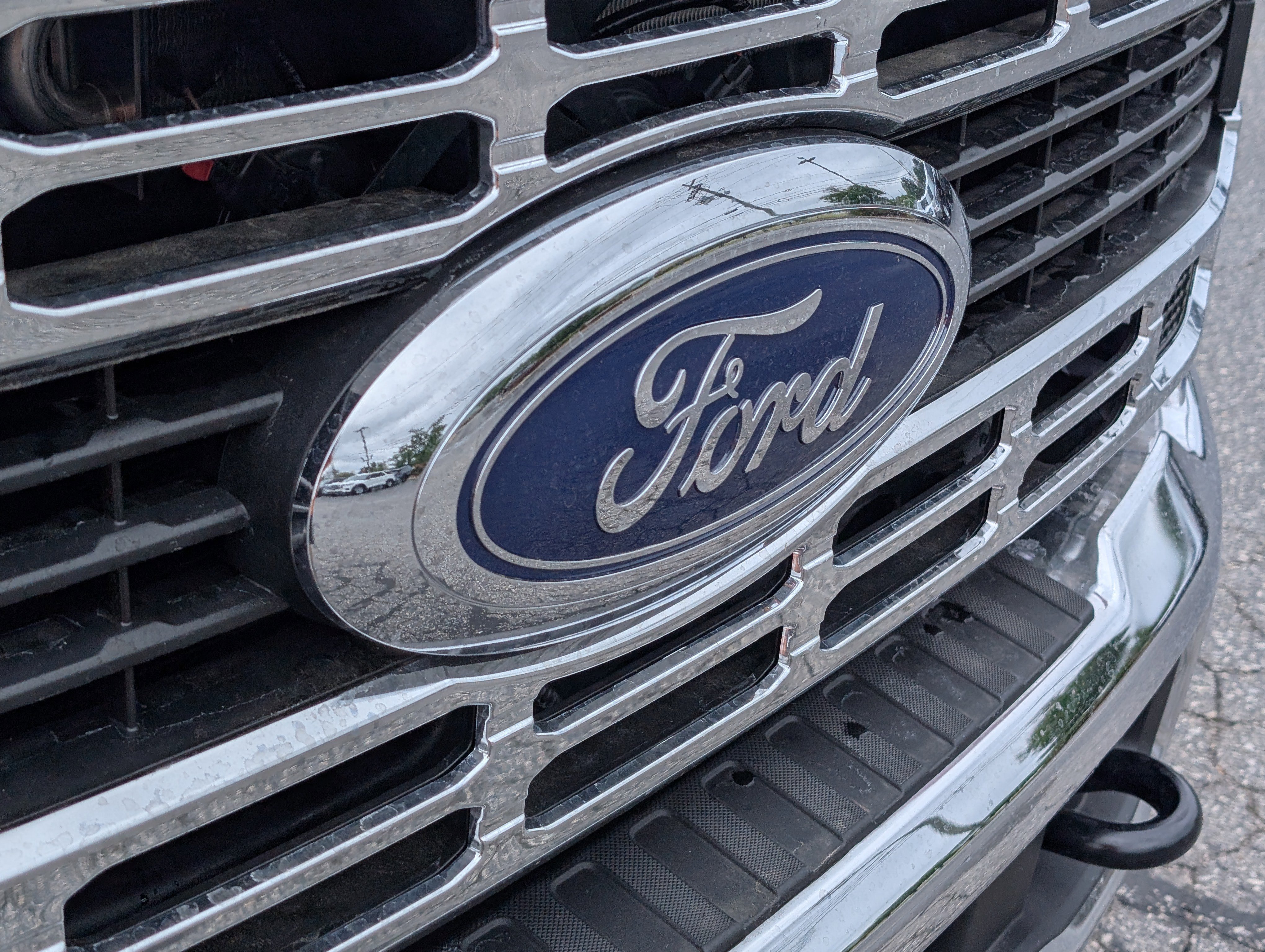New 2026 Oxford White FORD F-450® XLT image 6