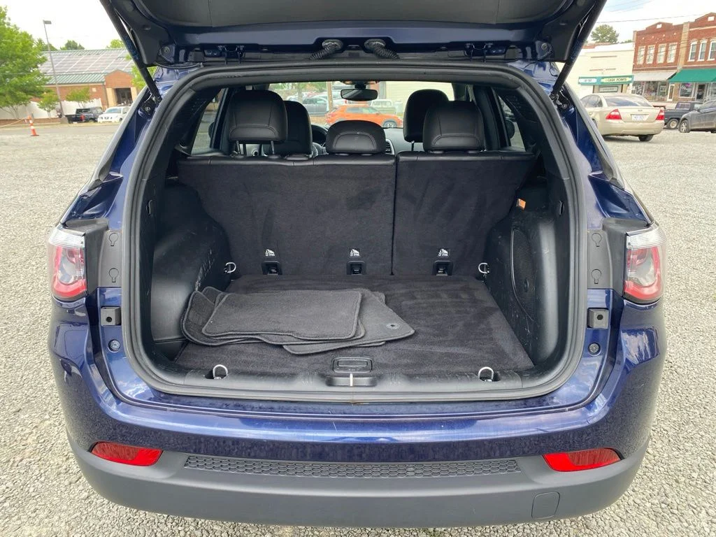Used 2020 Blue Jeep Limited image 19