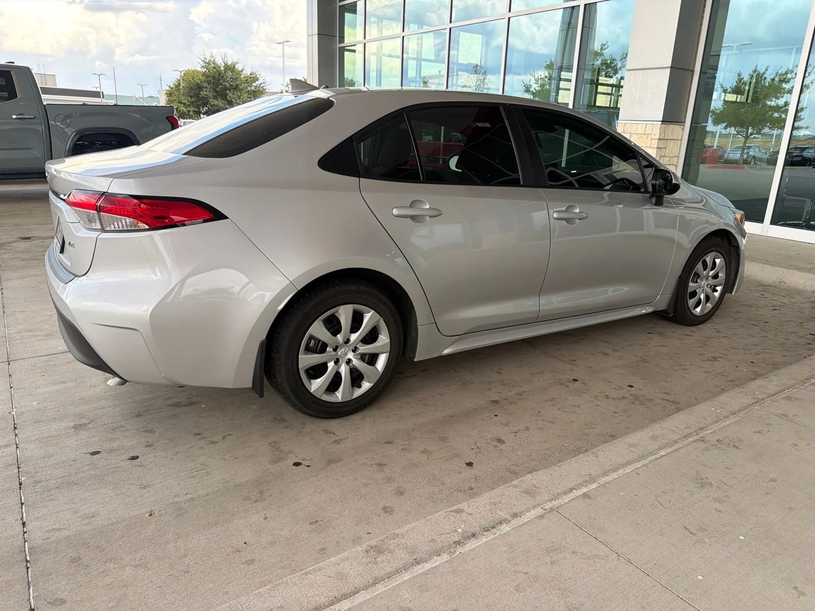 Used 2025 Silver Toyota LE image 13