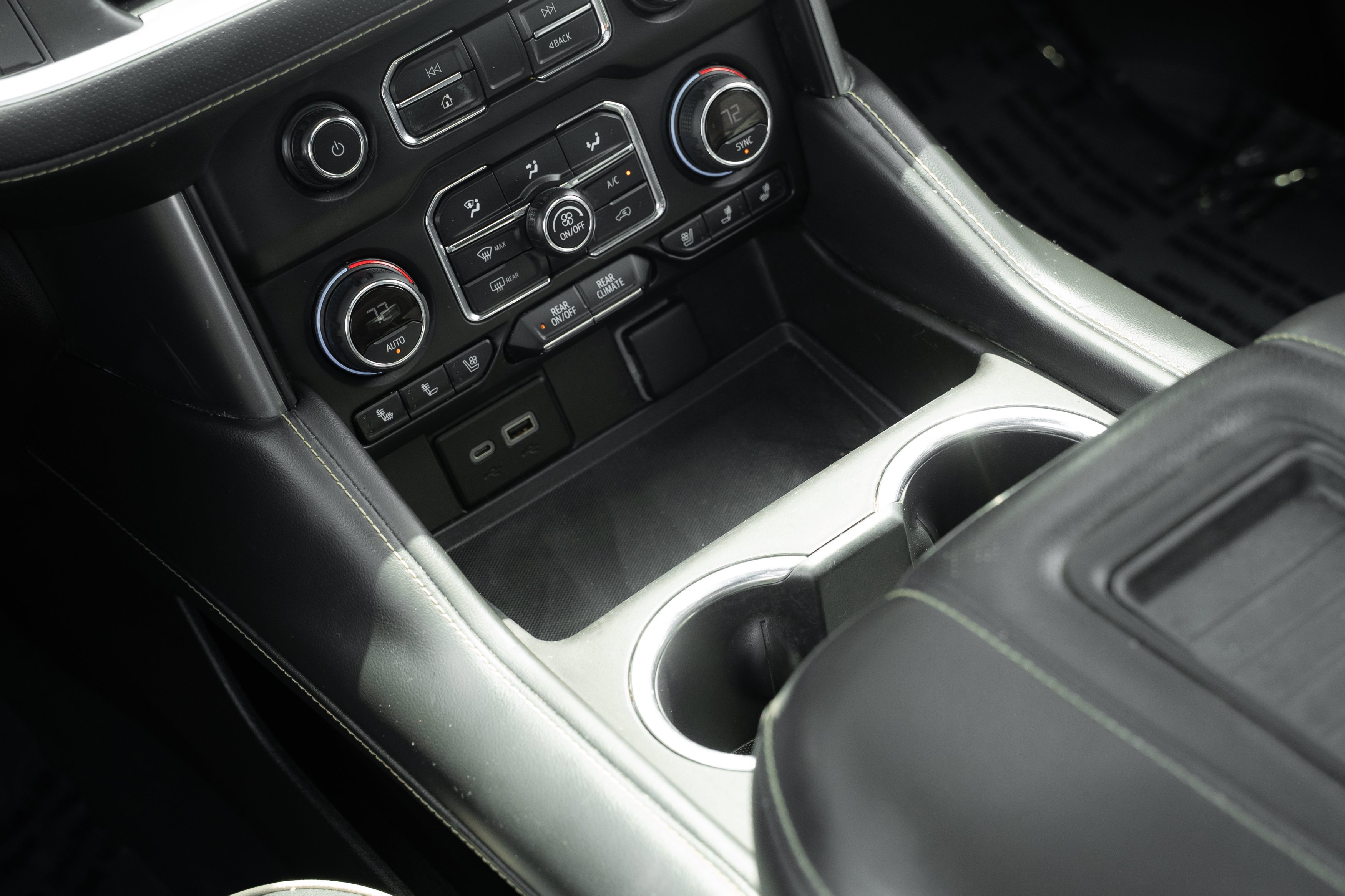 Used 2021 Black Chevrolet Premier image 13