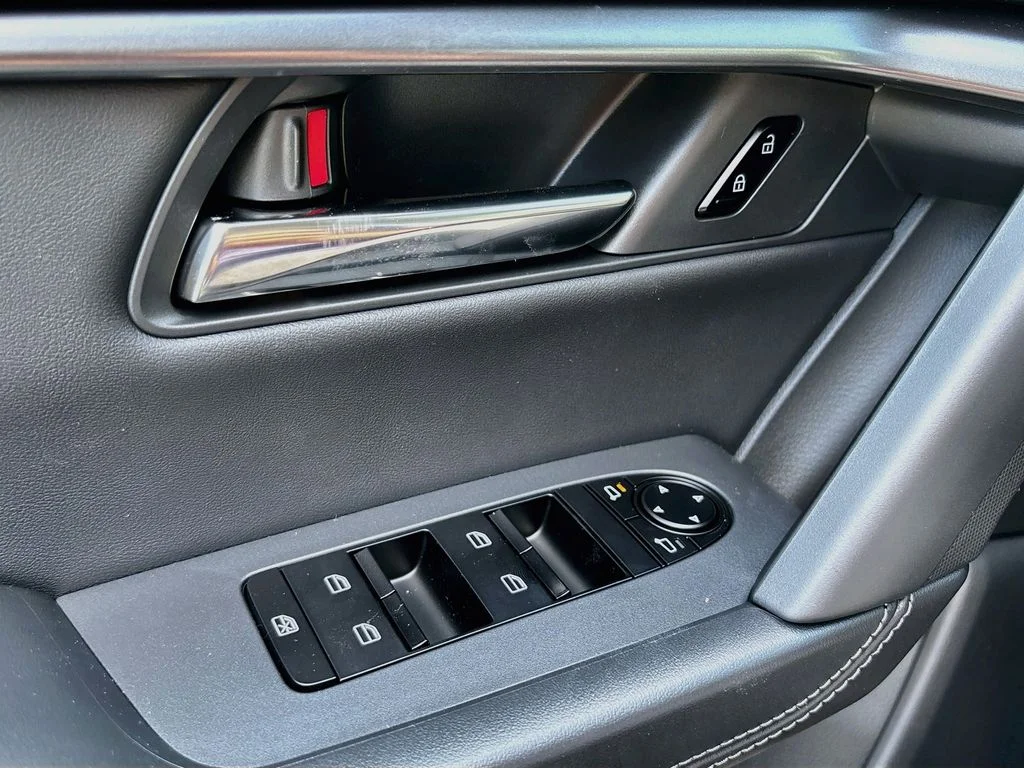 New 2026 Jet Black Mica Mazda 2.5 S AWD image 18