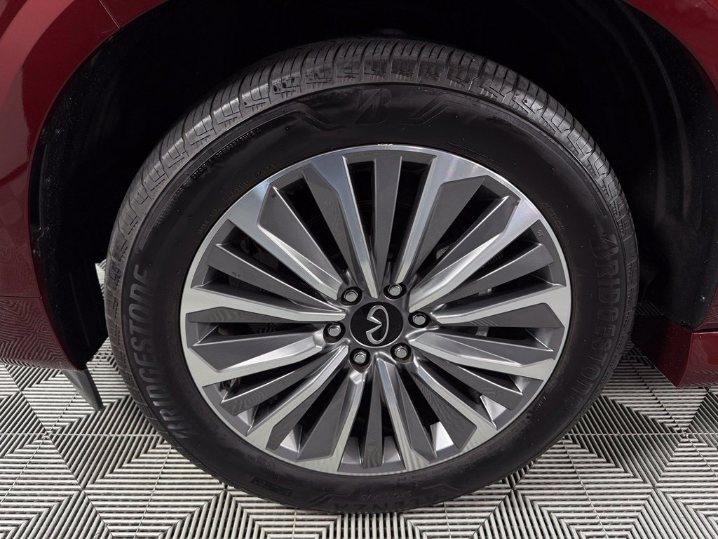 2025 INFINITI QX80 Luxe - Photo 11