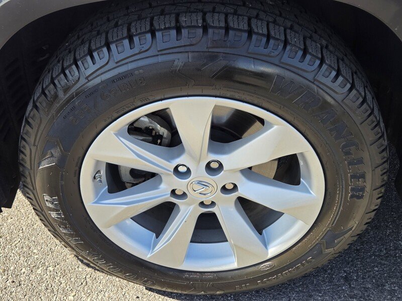 Used 2017 White Lexus 350 image 12